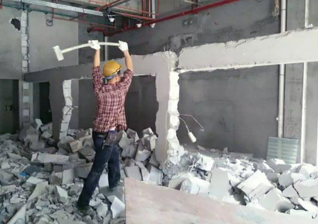 上海商场敲墙拆除公司